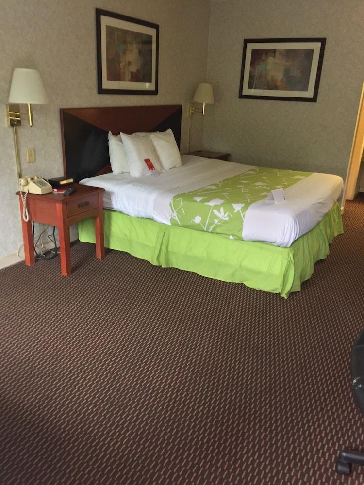 Econo Lodge Troy Extérieur photo