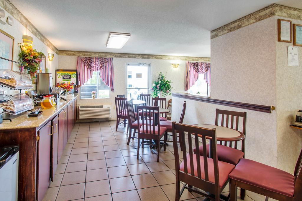 Econo Lodge Troy Extérieur photo