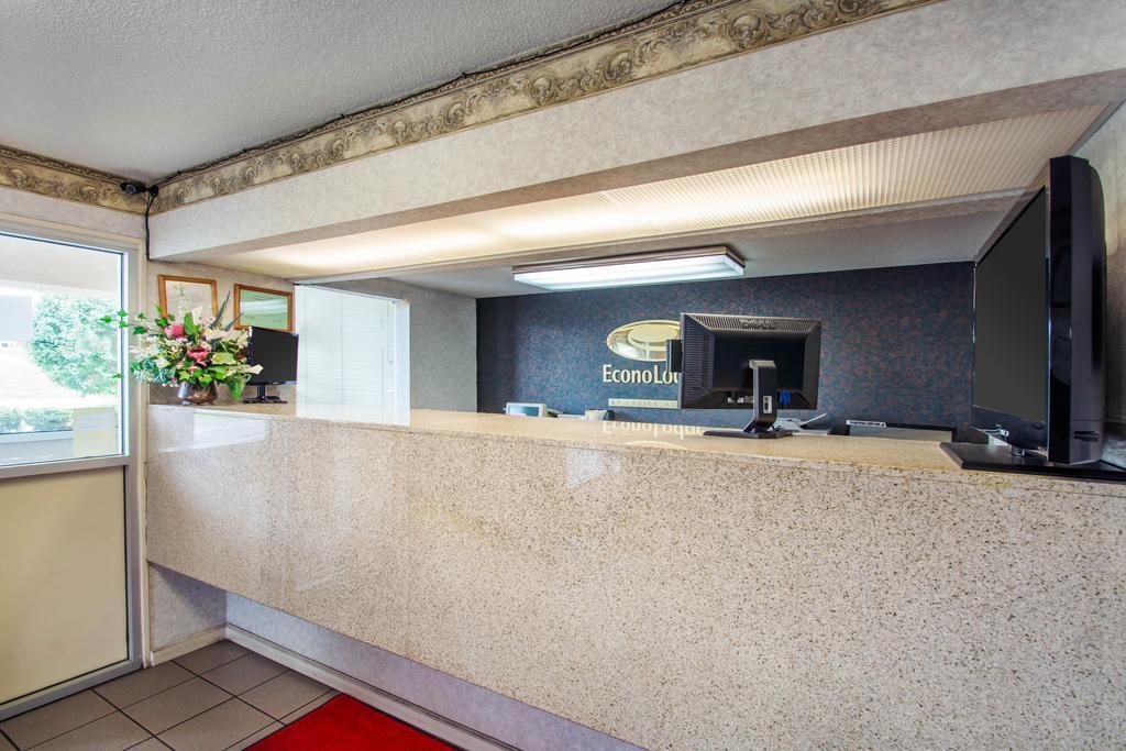 Econo Lodge Troy Extérieur photo